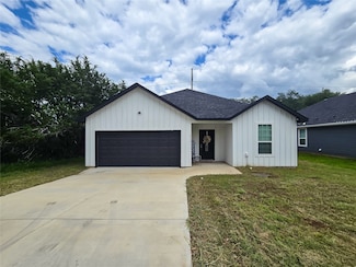 5111 San Marcos Ct, Granbury, TX 76048