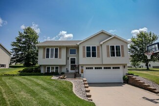 1105 Georgene St, Dodgeville, WI 53533