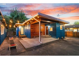 3909 NW Rose St, Vancouver, WA 98660