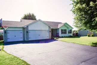 810 Hampton Dr, Byron, IL 61010