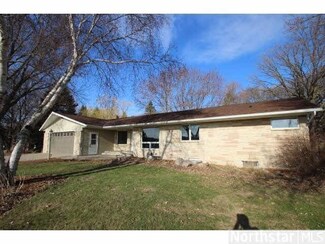 621 5th Ave NE, Melrose, MN 56352