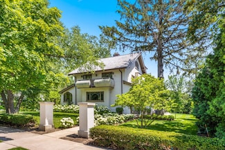 338 Woodstock Ave, Kenilworth, IL 60043