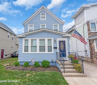 143 Emerson St, Carteret, NJ 07008