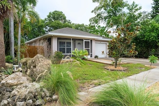 506 13th Ave NW, Largo, FL 33770