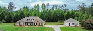 222 Hidden Meadows Ln, Mount Airy, GA 30563