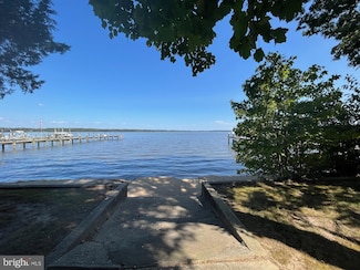 7038 Greenbank Rd, Middle River, MD 21220