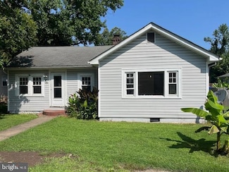 143 5th St, Colonial Beach, VA 22443