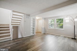 209 S Virginia Ave, Falls Church, VA 22046