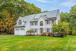 6 Briarwood Dr, Westford, MA 01886