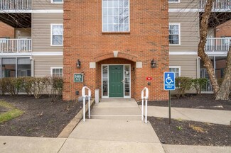 5461 Michelles Oak Ct, Cincinnati, OH 45248
