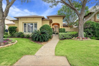 11726 Legend Manor Dr, Houston, TX 77082