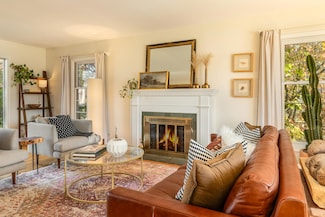 154 W Bergen Dr, Milwaukee, WI 53217