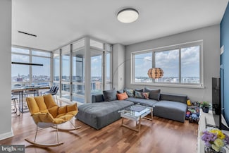 901 N Penn St Unit F1206, Philadelphia, PA 19123