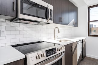 201 Cornelison Ave Unit 303, Jersey City, NJ 07304