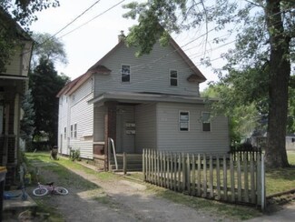 722 Butterworth St SW, Grand Rapids, MI 49504