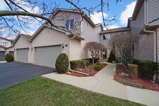 2111 N Juniper Ln Unit 2111, Arlington Heights, IL 60004