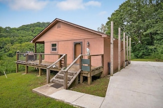 49 Duck Hollow Rd, Elmwood, TN 38560