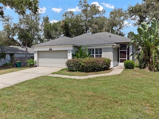605 John Thomas Ave, Deland, FL 32724