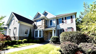 72 Stone Crest Dr, Mechanicville, NY 12118