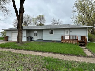 509 Kansas Ave NE, Huron, SD 57350