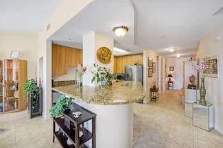 2631 NE 14th Ave Unit 200, Wilton Manors, FL 33334