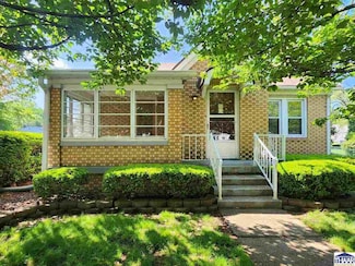 3025 Hulman St, Terre Haute, IN 47803