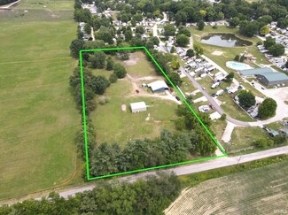 7474 Rose Rd, West Township, IN 46563