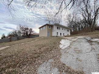 1322 Franklin St, Bellevue, NE 68005