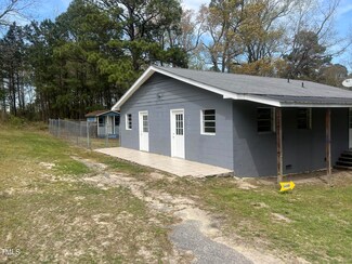 5486 U S Highway 301 S, Four Oaks, NC 27524