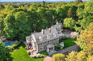 24 Phillips St, Andover, MA 01810