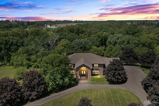 1714 Il Route 173, Spring Grove, IL 60081