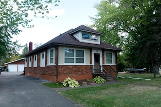 203 E Bracklin St, Rice Lake, WI 54868