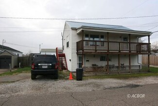 21 Gallia Ave, Gallipolis, OH 45631