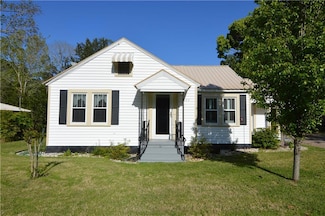 1620 Crestwood Dr, Mobile, AL 36618