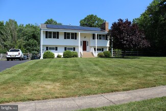 14 Corey Dr, Ewing, NJ 08628