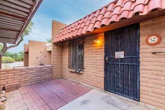7752 E Kenyon Dr, Tucson, AZ 85710