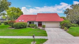 8822 Misty Creek Dr, Sarasota, FL 34241