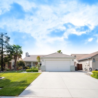1221 Jacqueline Dr, Hollister, CA 95023