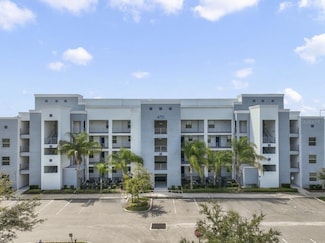 4751 Clock Tower Dr Unit 105, Kissimmee, FL 34746