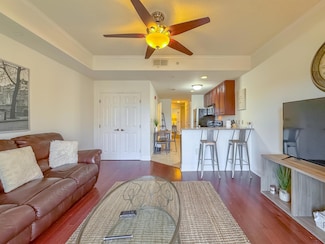 215 W College Ave Unit 609, Tallahassee, FL 32301