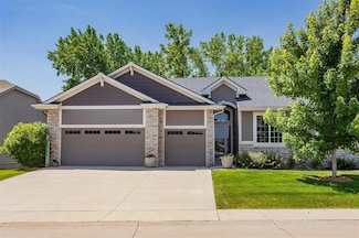 9180 Geanna Ct, West Des Moines, IA 50266