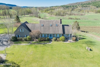1166 Rannapo Rd, Sheffield, MA 01257