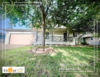 107 Cindy Dr, Russell, KS 67665