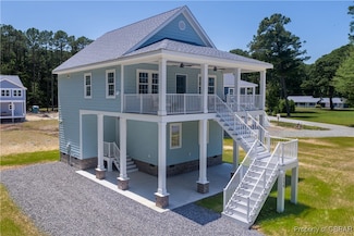 250 Pocahontas Ave, Deltaville, VA 23043