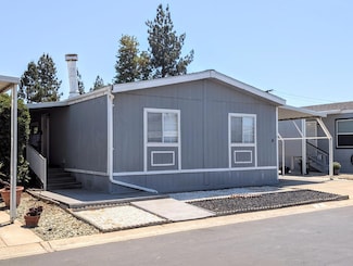 1001 Sylmar Ave Unit 4, Clovis, CA 93612