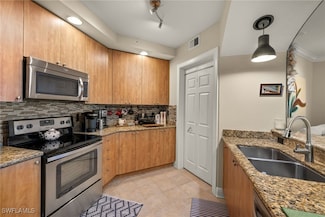 2825 Palm Beach Blvd Unit 508, Fort Myers, FL 33916