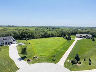 4922 Cedar Ln, Winterset, IA 50273