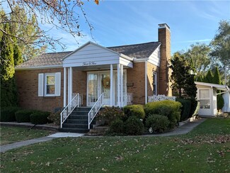 305 Harrison St, Rossville, IL 60963