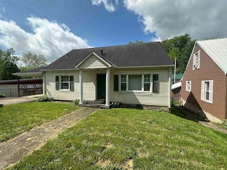 1269 Waco Rd, Huntington, WV 25701