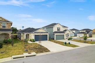 104 Katie Elder Dr, Jarrell, TX 76537